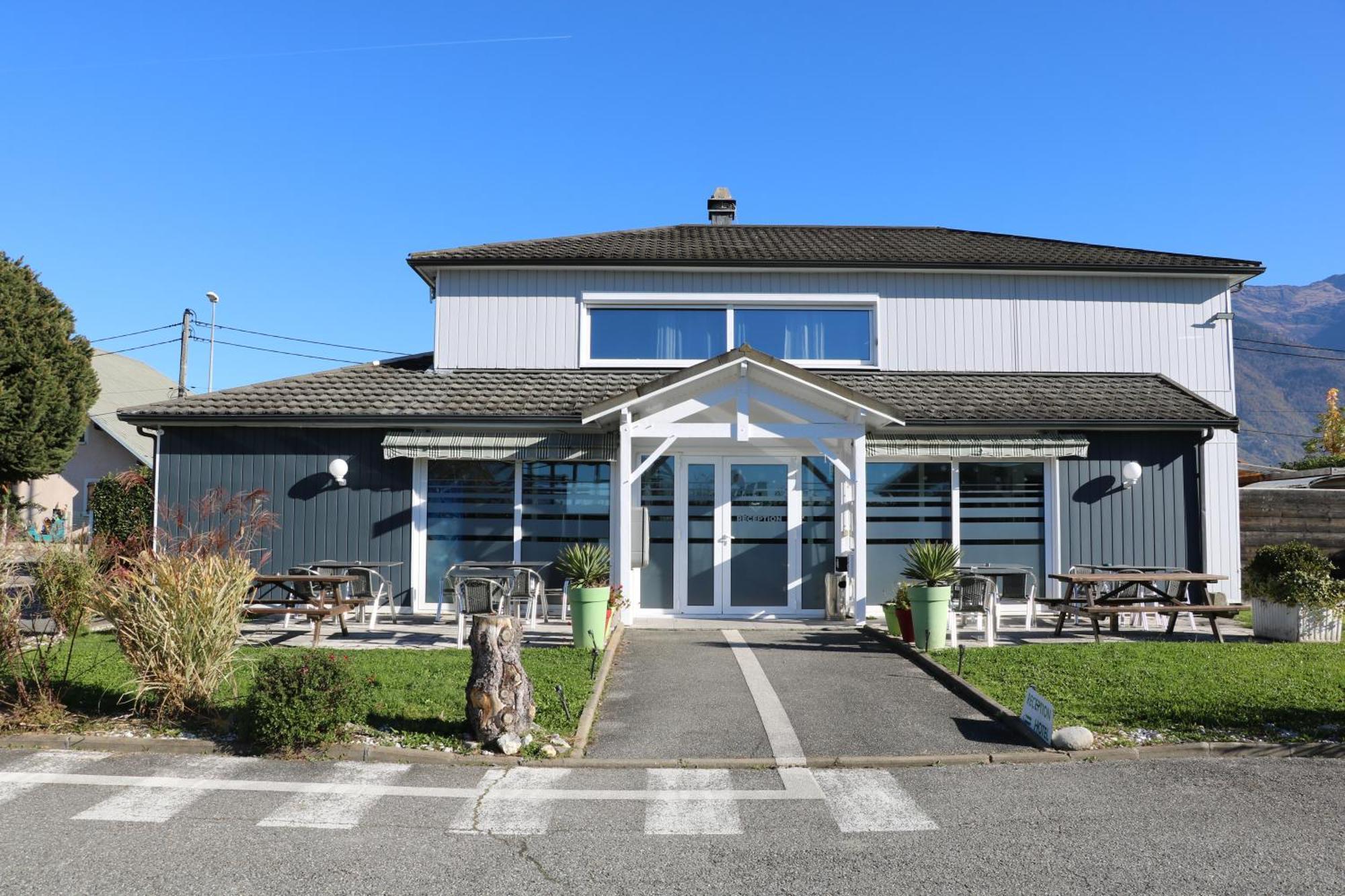 Fasthotel Albertville Exterior photo